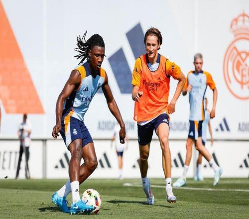 马卡：阿隆索很看重霍安马丁内斯，他有望重回一线队大名单