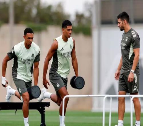 阿斯：阿诺德将提前13周复出，大概率可以出战国家德比