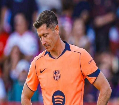 德天空：巴萨目前不太可能与莱万续约，但最终决定尚未做出