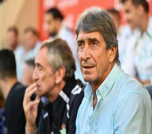 佩工：我们上半场一直占据优势却没进球，安东尼表现得很成熟