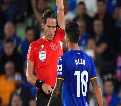 圣克里斯：维尼修斯没有挑衅我，吃红牌是我的错，下次注意