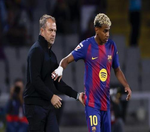 皇萨内讧升级！亚马尔嘲讽+约架，父亲也参战，皇马悍将让其闭嘴