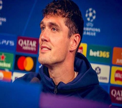 记者：滕森缺席国家德比是因为肌肉受伤，出战周末联赛存疑