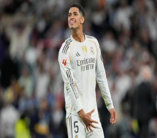 贝林国家德比后做出不雅动作，此前他曾因此被英格兰禁赛一场