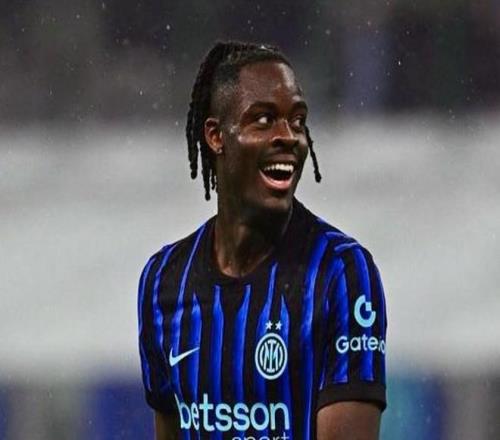 比塞克社媒：我们踢了一场好球并且完成零封，球迷们满意吗