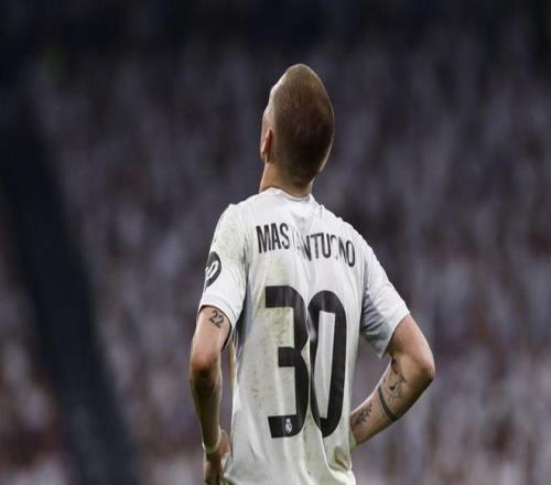 报国之心，马斯坦托诺左臂纹的三个数字是阿根廷赢得世界杯的日期