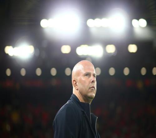 斯洛特谈离世的前利物浦女足主帅：很悲痛，他才47岁与我同龄