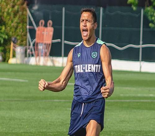 莫雷托：36岁智利前锋桑切斯重返西甲赛场，将加盟塞维利亚