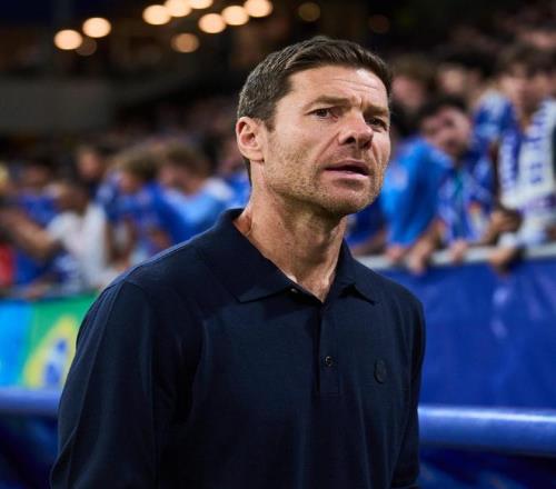 继卢森博格之后，阿隆索是第2位执教皇马前6场西甲全胜的主帅