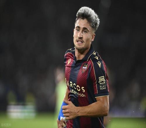 西甲最新积分战报巴萨大逆转绝杀继续领跑马竞2轮仅1分排第13