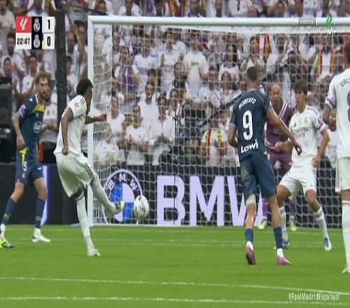 超级世界波！米利唐重炮破门，破356天球荒，进球概率0.02%