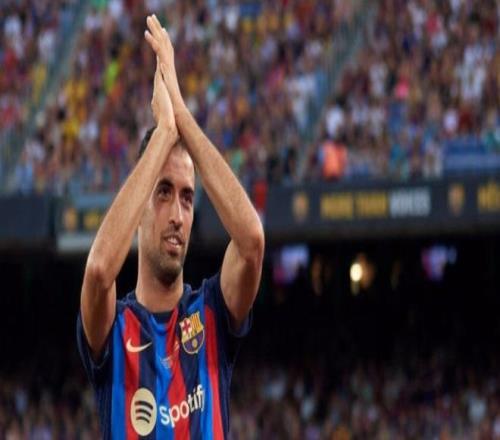 再见大师！37岁布斯克茨宣布赛季后退役效力巴萨18年+生涯夺36冠