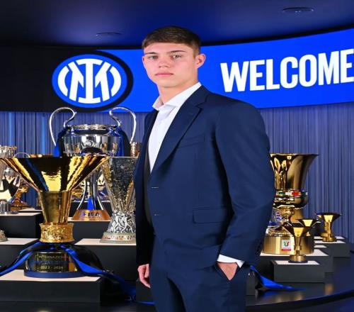 记者：奥林、萨索洛、赫罗纳和费耶诺德有意国米后卫帕拉西奥斯