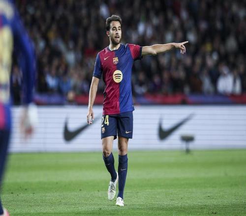 世体：新赛季首轮西甲巴萨首发已确定10人，仅右后卫位置存疑