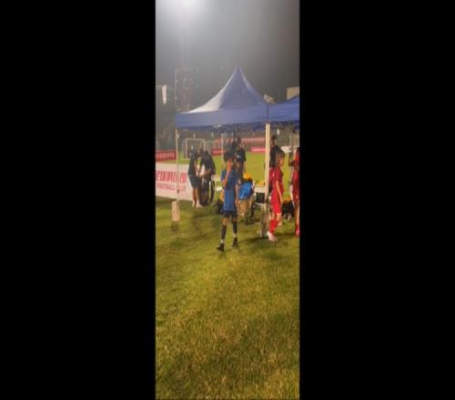 记者：来沪参赛的西班牙小球员知道武磊，他的队友宛如大卫席尔瓦