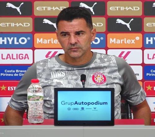 赫罗纳主帅：除了几次传中，我们几乎没有给巴萨太多机会