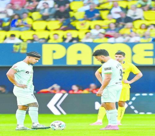 反对海外赛，西甲球员上演“静止”抗议