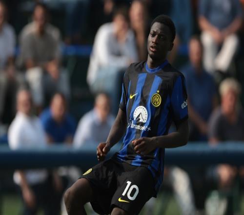 记者:西乙球队米兰德斯向国米求租19岁边锋卡马特,不含买断条款