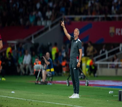 摩纳哥主帅:面对巴萨时取得这样一场胜利可以大大增强全队的信心