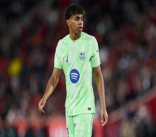 阿斯报:亚马尔周四将回到巴萨合练中,目标出战1月8日西超杯