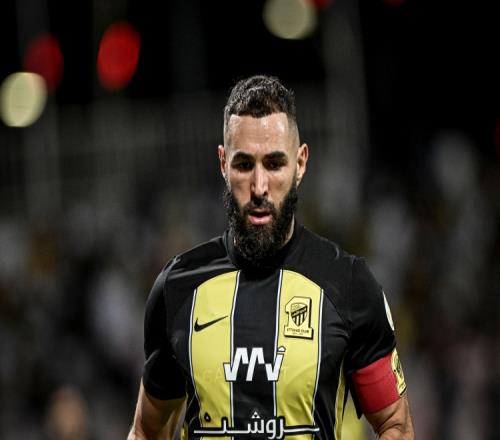 本泽马热身赛再次罚失点球,加盟吉达联合后8次主罚点球只进3个