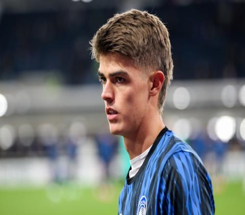 23岁275天,CDK是在欧冠对阵皇马点射破门第二年轻球员