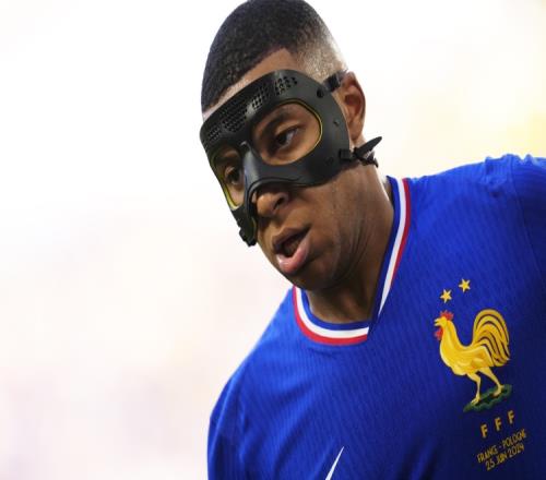 桑保利:姆巴佩和登贝莱一样,都不能帮助队友有出色发挥