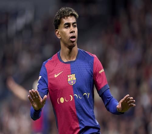 亚马尔:入围年度最佳阵容让我自豪,感谢教练、队友还有哈维