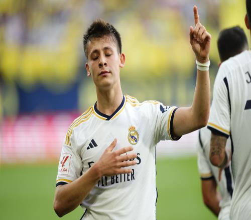 罗马诺:居勒尔不会租借加盟药厂,他是皇马计划中的关键一员