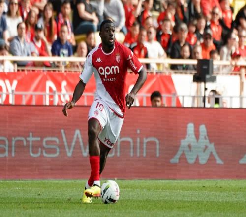 米体:米兰仍相信能签下福法纳,若失败目标科内和卡多索