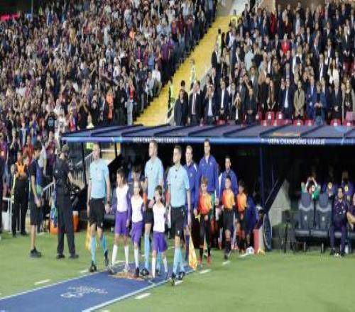 世体：欧超向欧足联提供了和解提案，将优化现行欧冠赛制