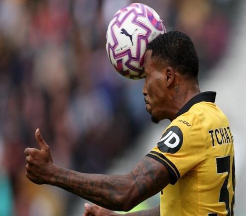 第86分钟绝平!英超垫底队再遭打击:7轮不胜太差劲 第86分钟绝平!英超垫底队再遭打击:7轮不胜太差劲