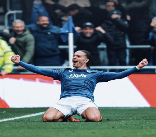 93分钟绝杀斩获赛季首球，格拉利什当选全场最佳球员