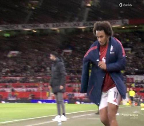 曼联4250万中锋逼宫阿莫林，再不重用冬窗就走人！或交换尤文锋霸