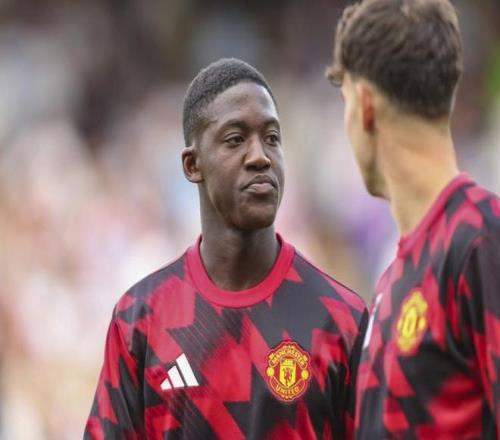 一日英超动向：不给机会他想转会离开曼联，豪门欣赏火爆新人边锋