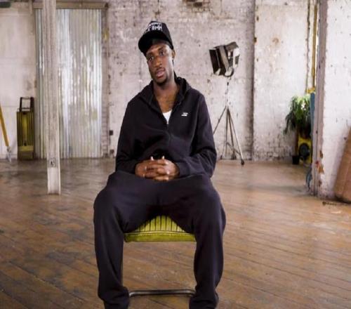 库杜斯：家庭的管教，让我明白就算想踢职业也得有一些教育基础