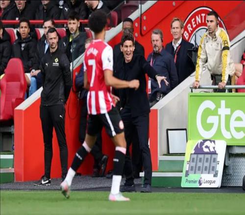 小蜜蜂主帅：大力手抛球能在对手禁区制造混乱，而我喜欢混乱