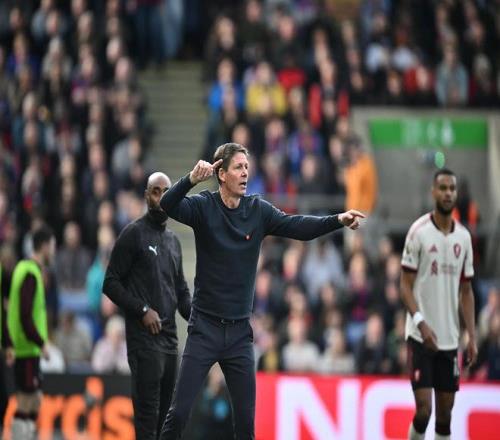 记者：倘若收到曼联的邀约，格拉斯纳会毫不犹豫地接受