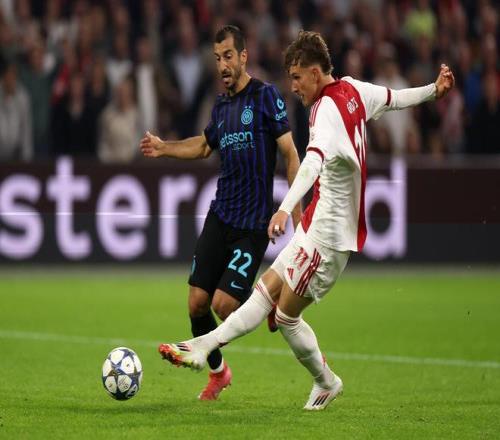 姆希塔良：原本21年就能去国米，但其财务受限于是就再留罗马一年