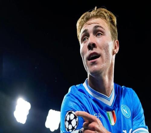 埃里克森：霍伊伦训练非常刻苦，但他之前被当成了替罪羊