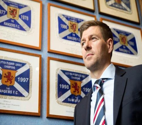 罗马诺:杰拉德与流浪者深入谈判,比以往任何时候更接近回归 罗马诺:杰拉德与流浪者深入谈判,比以往任何时候更接近回归