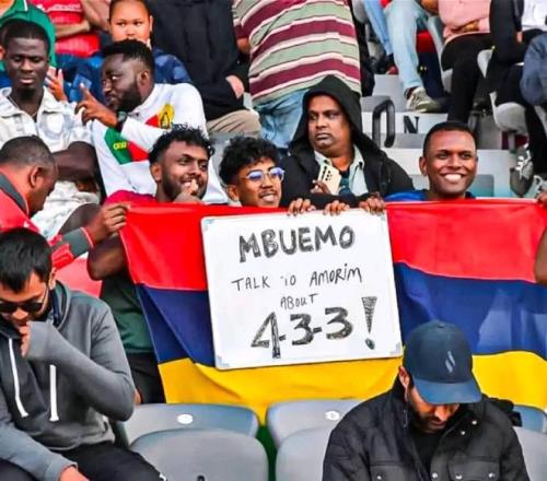 正确的世非预有球迷喊话姆伯莫：和阿莫林谈谈433吧