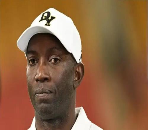 约克：队长是球队的精神领袖，但B费却踢得很挣扎