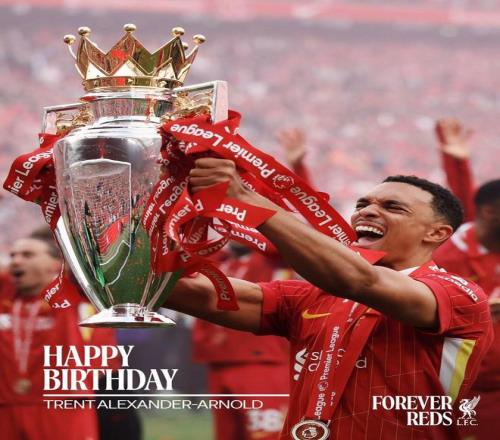 还爱着，利物浦为阿诺德送上生日祝福