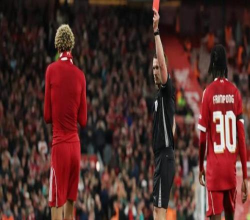 前英超前锋迪尼：为埃基蒂克遗憾，脱衣庆祝要吃牌是愚蠢规定