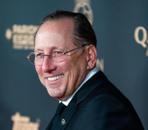 前水晶宫股东特克斯特：我们准备收购谢周三，希望不会太迟