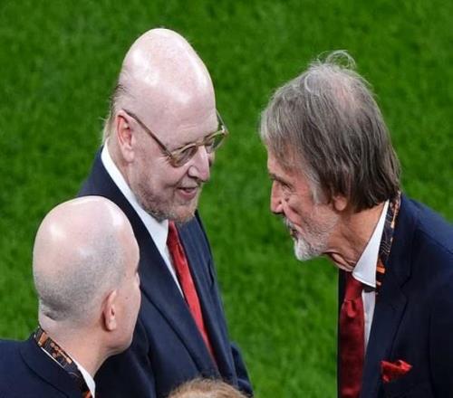 邮报：阿联酋财团考虑收购曼联俱乐部人士对出售并不清楚