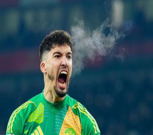 记者：曼联的首发门将几乎是英超最差的，索帅要为放弃亨德森负责