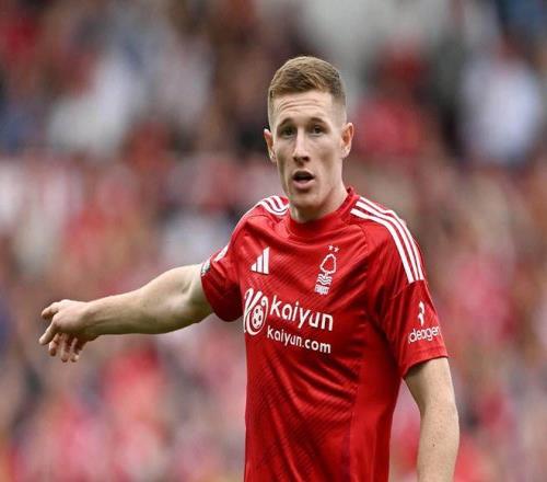 前曼联球探：曼联正在考察安德森，他可以缓解阿莫林遇到的问题