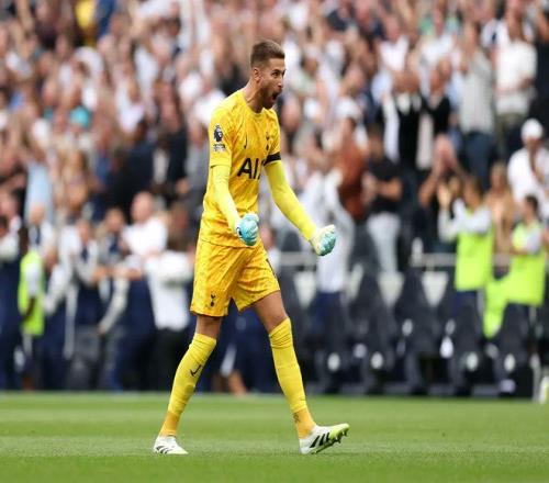 维卡里奥：为多纳鲁马首秀出色高兴，热刺如今更强调禁区防守